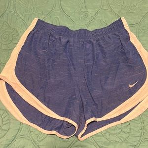 Womens large LG NIKE shorts